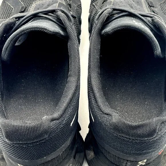 On Running On Cloud 5 Men’s 7 Shoes All Black Running Walking Sneaker Athletic - Picture 12 of 16